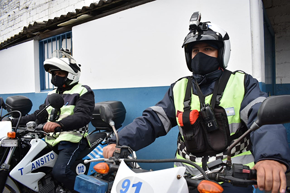Inspectores de Salta labran actas registrando imágenes con videocámaras en sus cascos