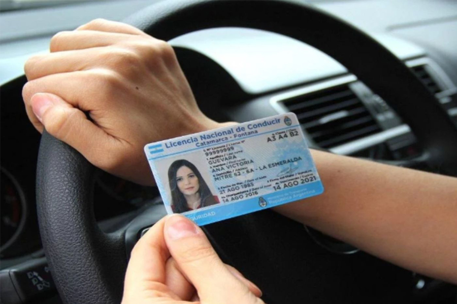 Solo el 28% de las mujeres tienen registro de conducir