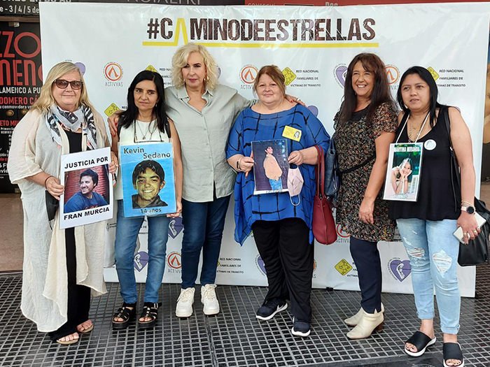 Pintando Estrellas Amarillas el Día mundial en recuerdo de las víctimas de siniestros viales