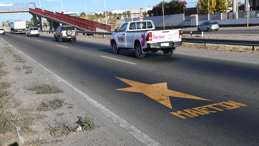 Cada mes pintan 20 estrellas por muertos en rutas y calles de Mendoza
