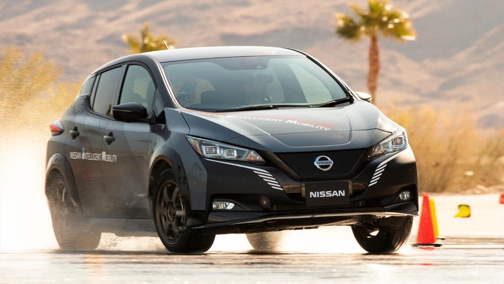 Nissan presenta un nuevo sistema de conducción para sus autos eléctricos