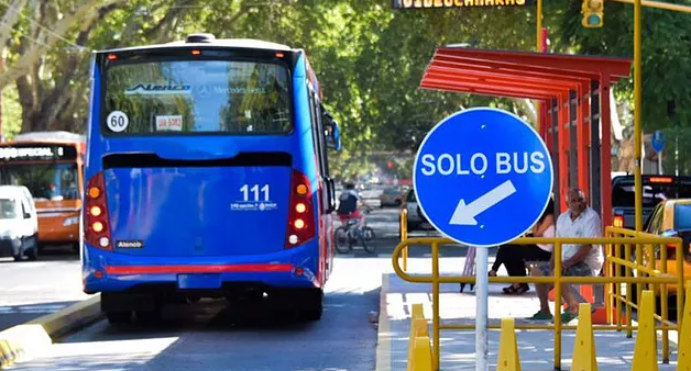  Afirman que 76 micros por hora recorrerán la línea del Metrobus Mendocino